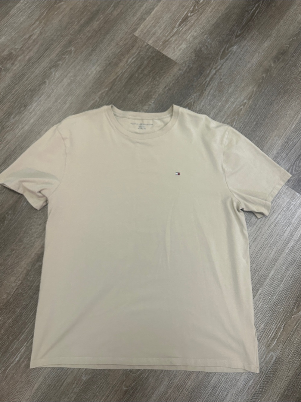 Tommy Hilfiger Short-Sleeve Crew Tee in Light Beige